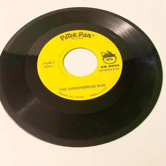Vintage Peter Pan Records The Gingerbread Man Record 45  rpm Extended Play - Picture 4 of 9